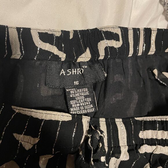 Skirt and top set - Picture 9 of 11